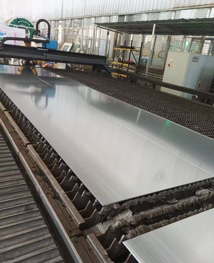 Alloy Selection for Seawater and Chloride Service: Eight Tiers from 316L to C-276